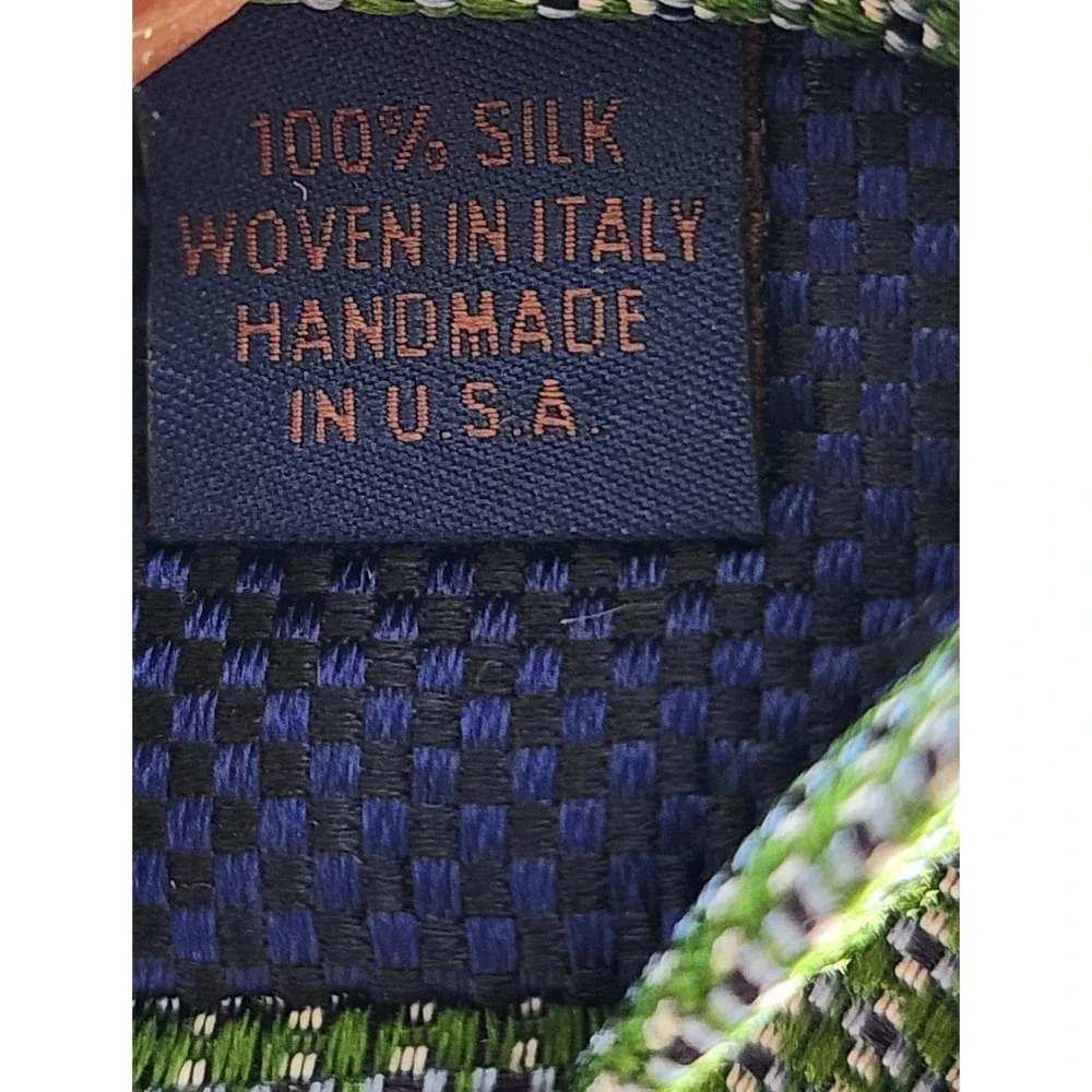 $139 NWT David Donahue Men's Green Textured 100% Silk Handmade Neck Tie USA